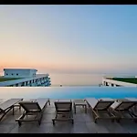 Ap Family Glamour In Infinity Pools & Apartamento Năvodari
