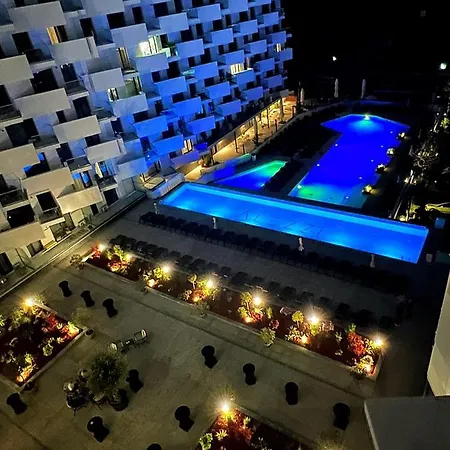 Apartment Ap Family Glamour In Infinity Pools &